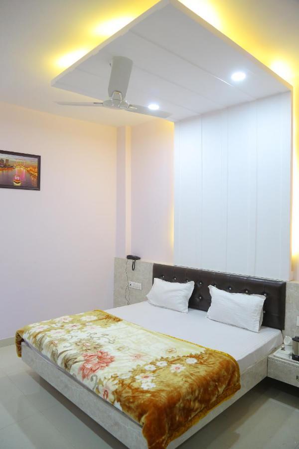 Hotel Golden Dreams أمريتسار المظهر الخارجي الصورة