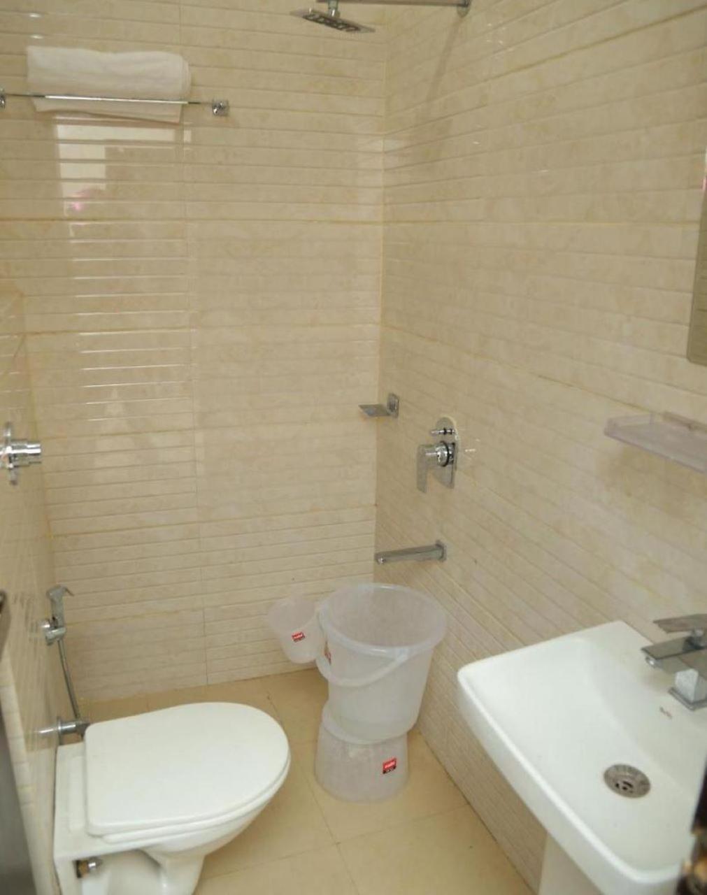 Hotel Golden Dreams أمريتسار المظهر الخارجي الصورة